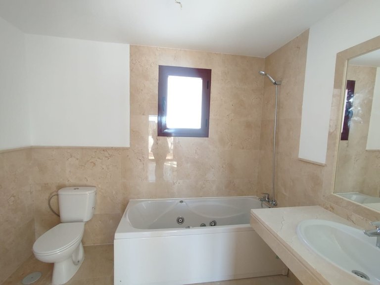 Villa for Sale in Doña Julia, Malaga 31