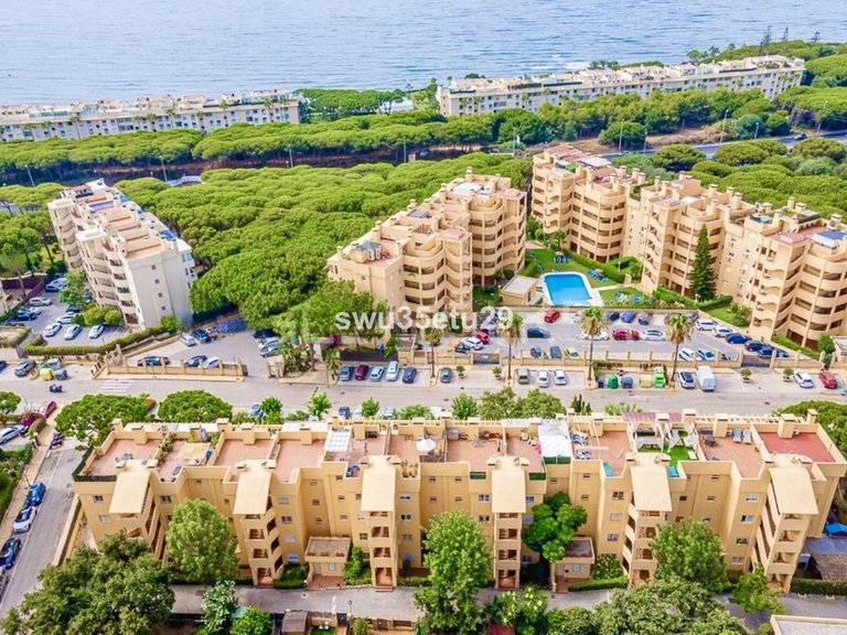 Apartment for Sale in Calahonda, Malaga 2