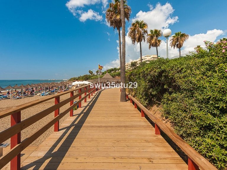 Apartment for Sale in Calahonda, Malaga 6