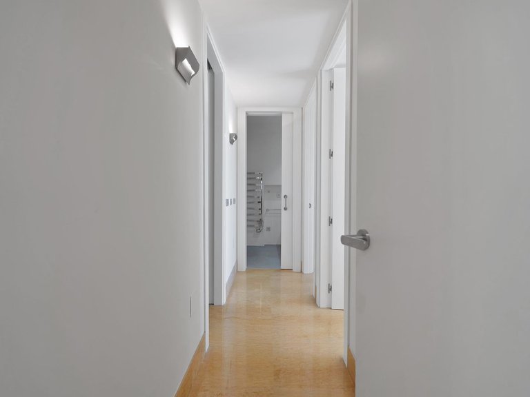 Apartment for Sale in Nueva Andalucía, Malaga 15