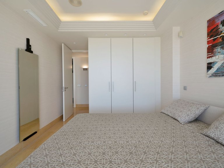 Apartment for Sale in Nueva Andalucía, Malaga 23