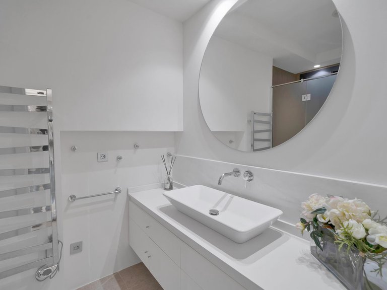 Apartment for Sale in Nueva Andalucía, Malaga 24