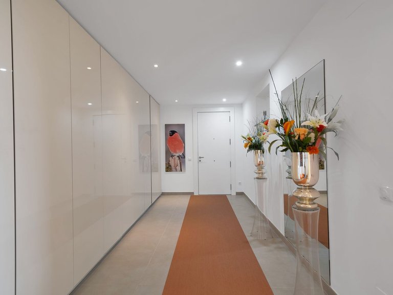 Apartment for Sale in Nueva Andalucía, Malaga 27