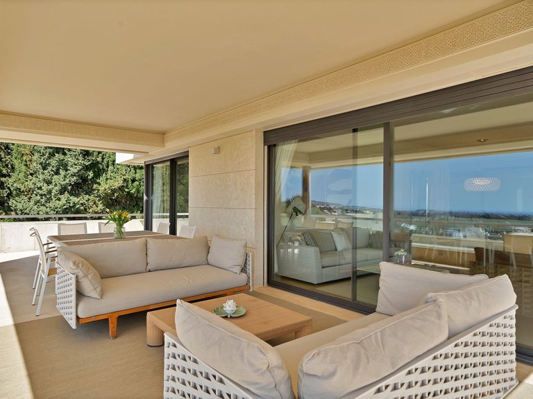 Apartment for Sale in Nueva Andalucía, Malaga 31