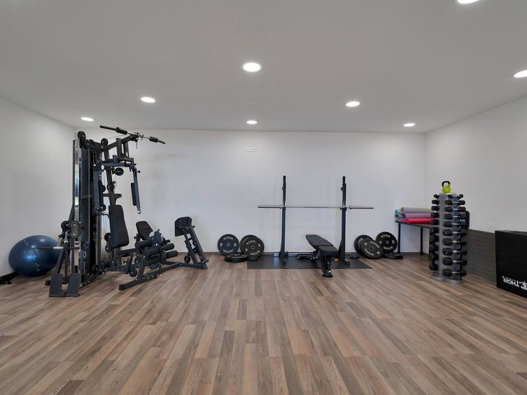 Apartment for Sale in Nueva Andalucía, Malaga 34