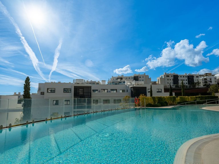 Apartment for Sale in Fuengirola, Malaga 40
