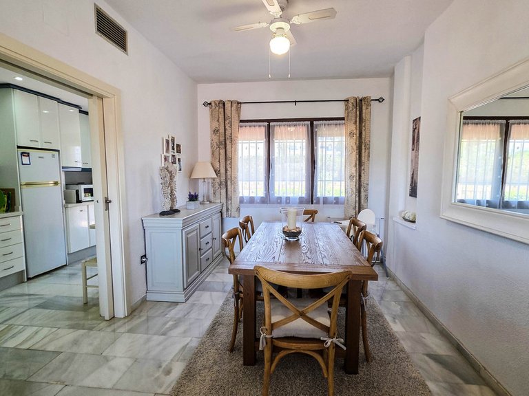 Villa for Sale in La Duquesa, Malaga 10