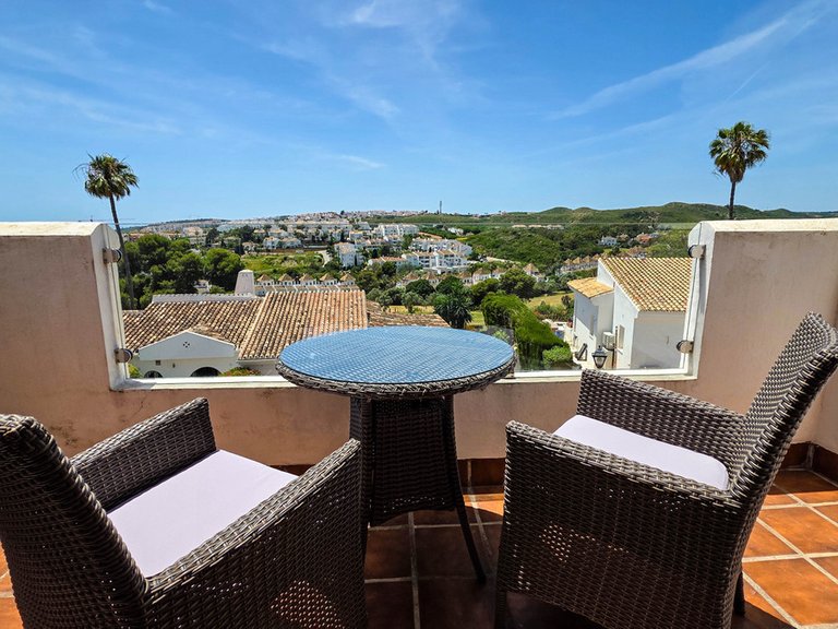 Villa for Sale in La Duquesa, Malaga 17