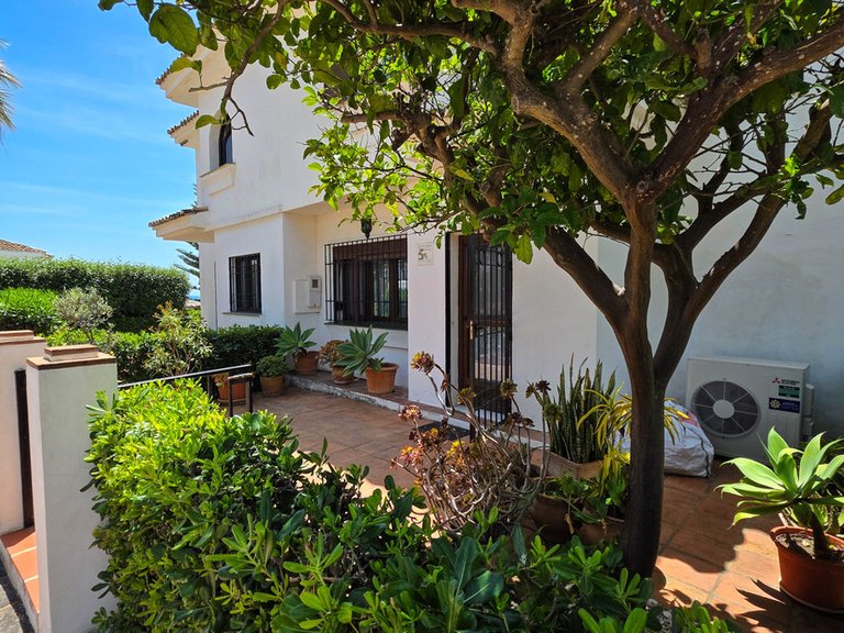 Villa for Sale in La Duquesa, Malaga 19