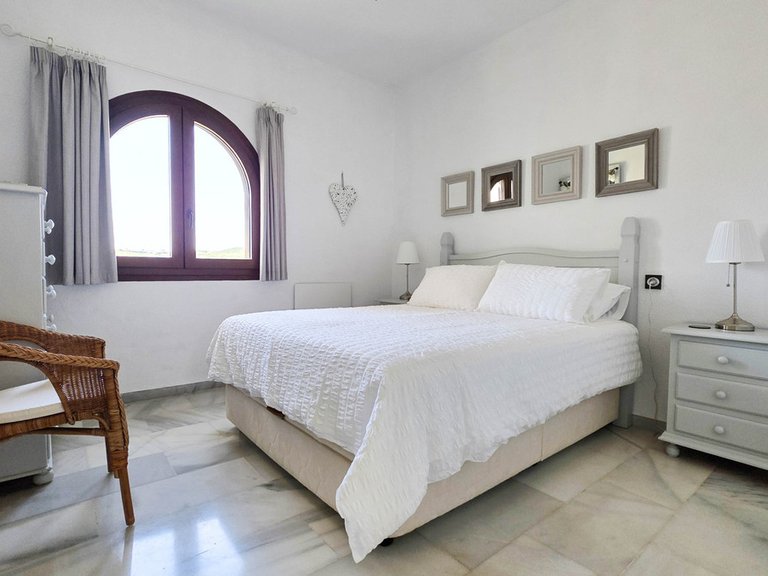 Villa for Sale in La Duquesa, Malaga 27