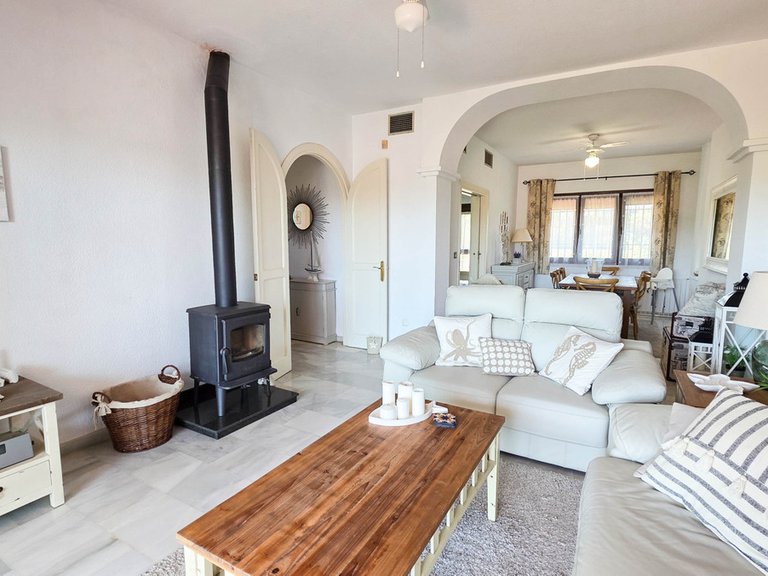 Villa for Sale in La Duquesa, Malaga 4