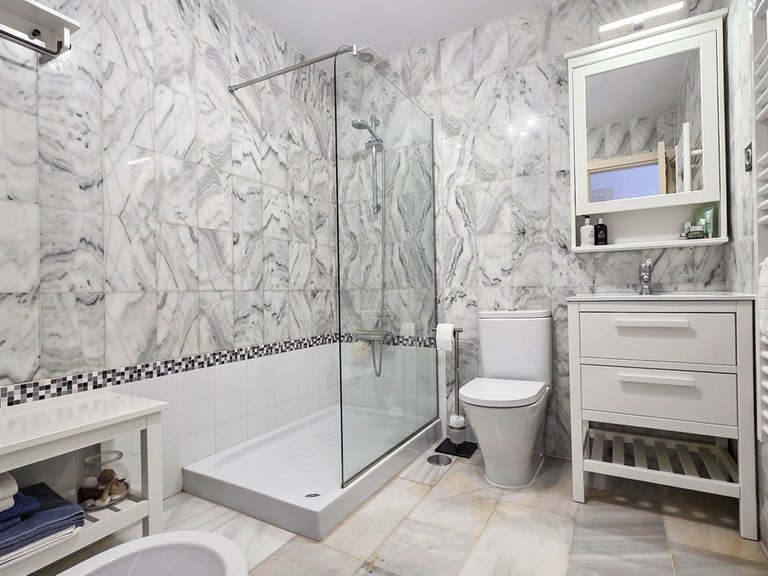 Villa for Sale in La Duquesa, Malaga 5