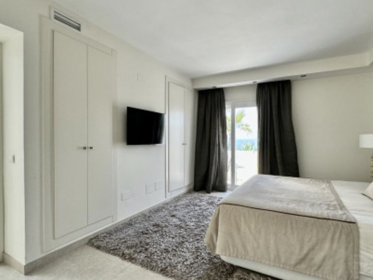 Apartment for Sale in Estepona, Malaga 10