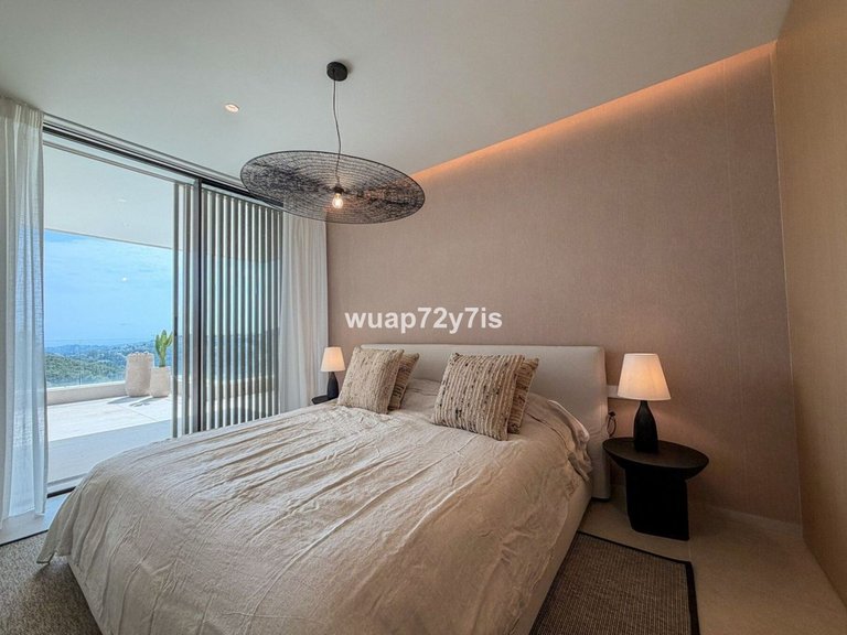Apartment for Sale in La Quinta, Malaga 29