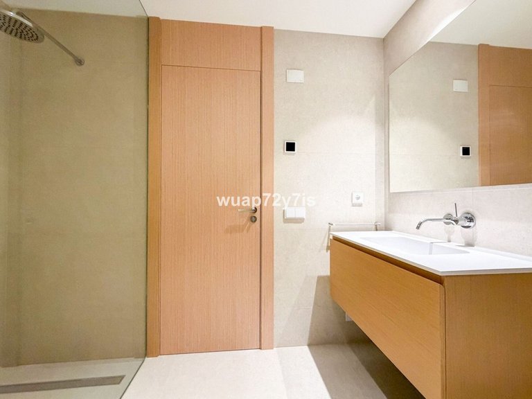 Apartment for Sale in La Quinta, Malaga 31