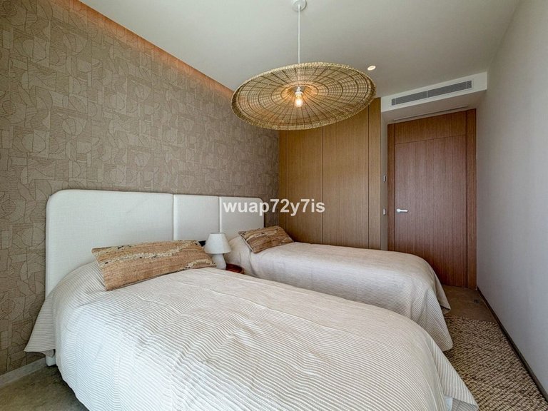 Apartment for Sale in La Quinta, Malaga 33
