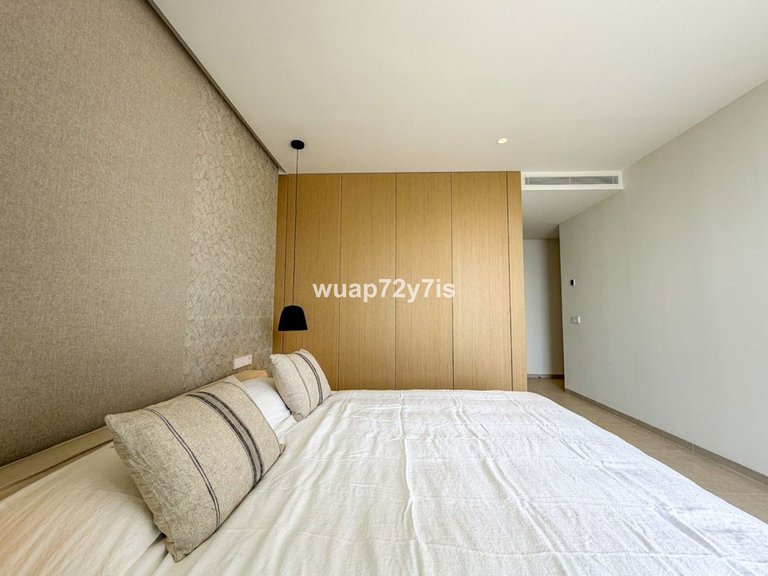 Apartment for Sale in La Quinta, Malaga 35