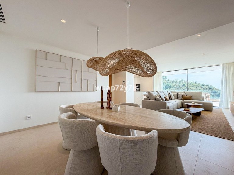 Apartment for Sale in La Quinta, Malaga 8
