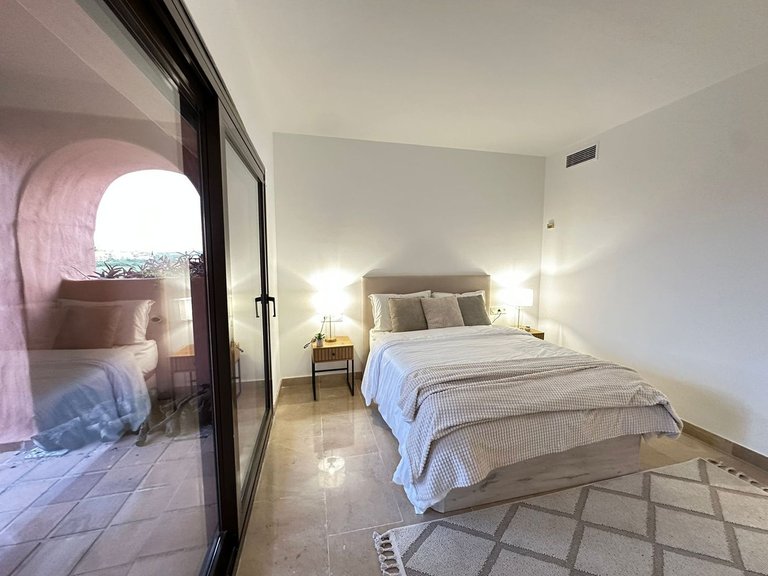 Apartment for Sale in San Luis De Sabinillas, Malaga 36