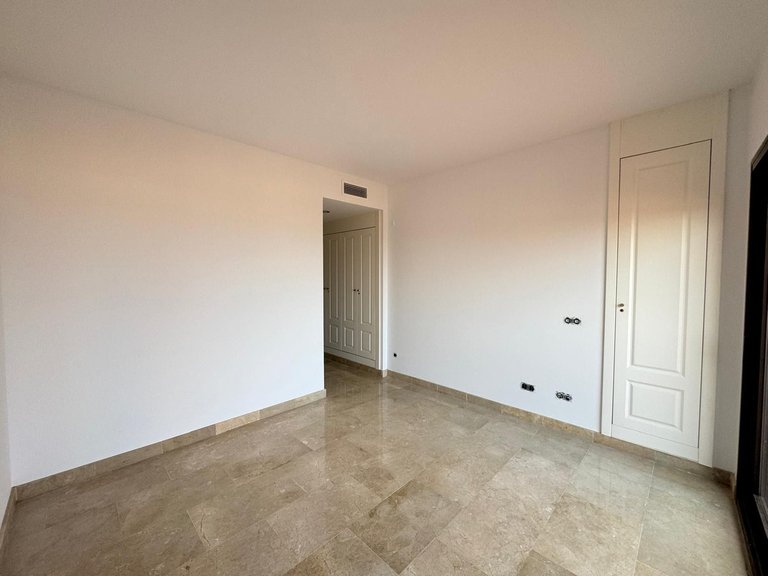 Apartment for Sale in San Luis De Sabinillas, Malaga 6