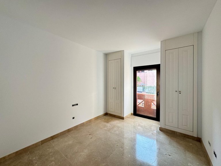 Apartment for Sale in San Luis De Sabinillas, Malaga 7