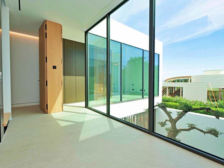 Villa for Sale in The Golden Mile, Malaga 20