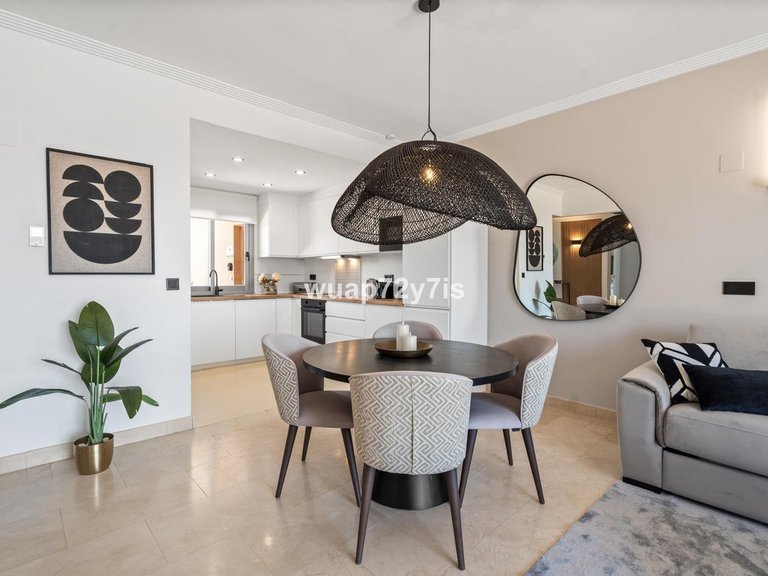 Apartment for Sale in Selwo, Malaga 16