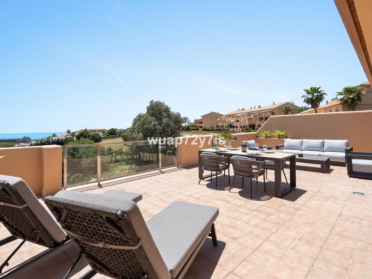 Apartment for Sale in Selwo, Malaga 3