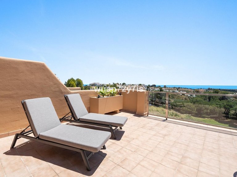 Apartment for Sale in Selwo, Malaga 4