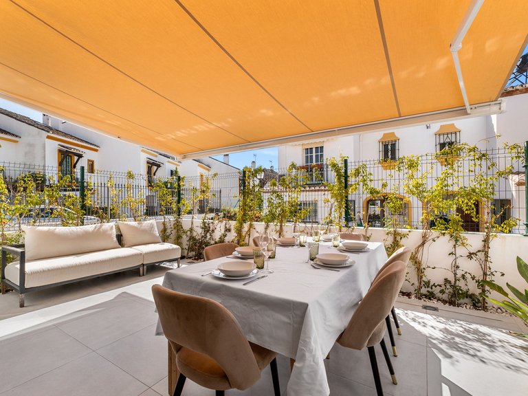 Villa for Sale in Estepona, Malaga 27