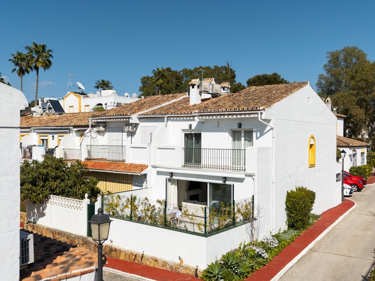 Villa for Sale in Estepona, Malaga 29