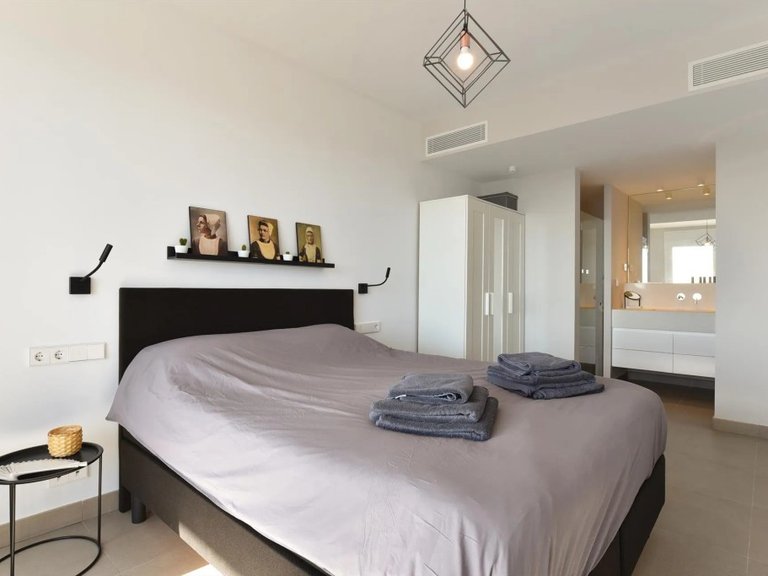 Apartment for Sale in Fuengirola, Malaga 16
