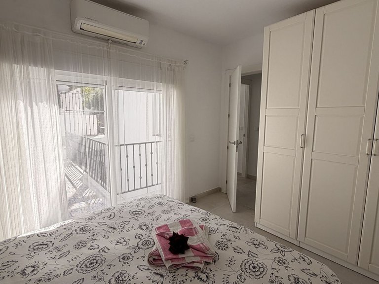 Villa for Sale in Alhaurín El Grande, Malaga 11
