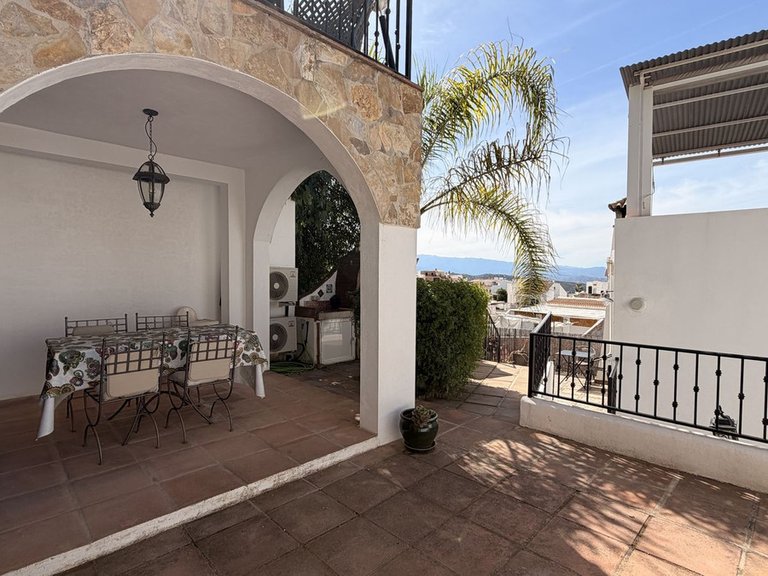 Villa for Sale in Alhaurín El Grande, Malaga 24