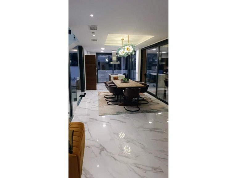 Villa for Sale in Valle Romano, Malaga 11
