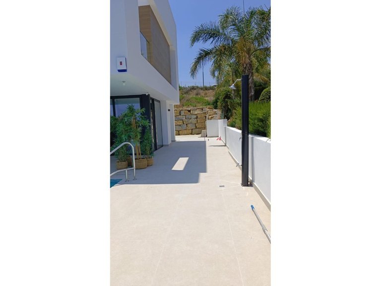 Villa for Sale in Valle Romano, Malaga 19