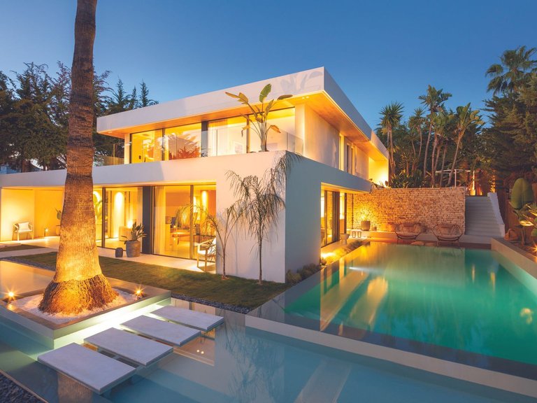 Villa for Sale in Marbella, Malaga 1