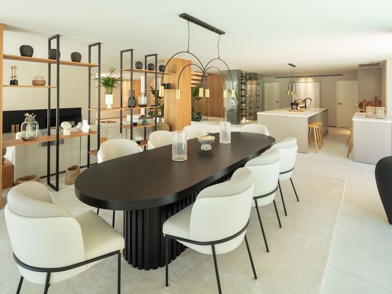 Villa for Sale in Marbella, Malaga 3