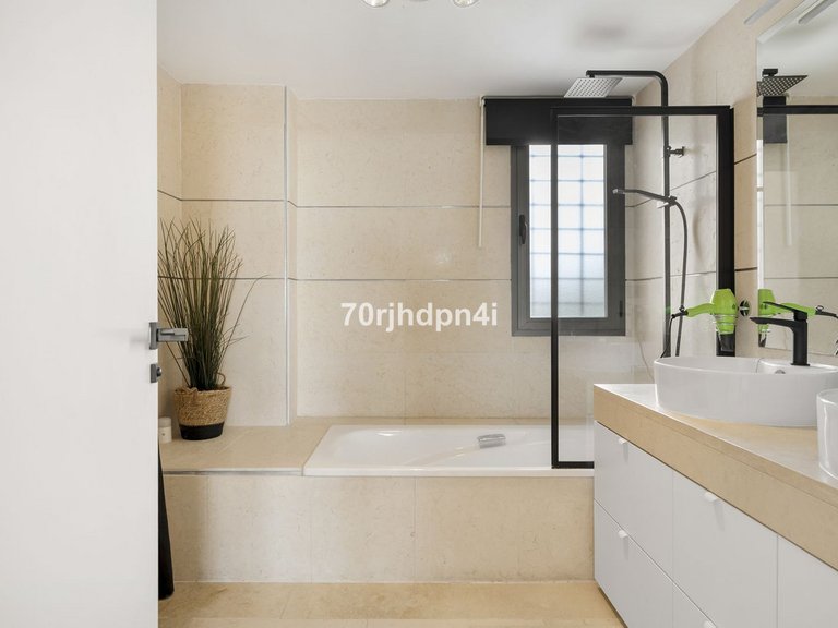 Apartment for Sale in Estepona, Malaga 15
