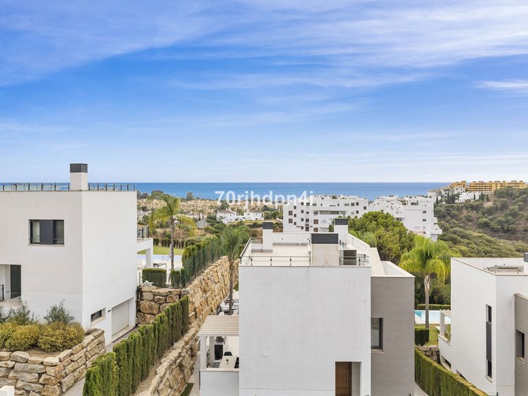 Apartment for Sale in Estepona, Malaga 37