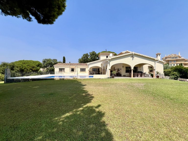 Villa for Sale in Elviria, Malaga 43