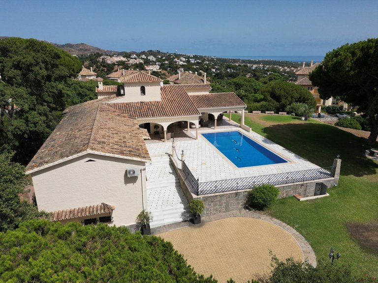 Villa for Sale in Elviria, Malaga 7