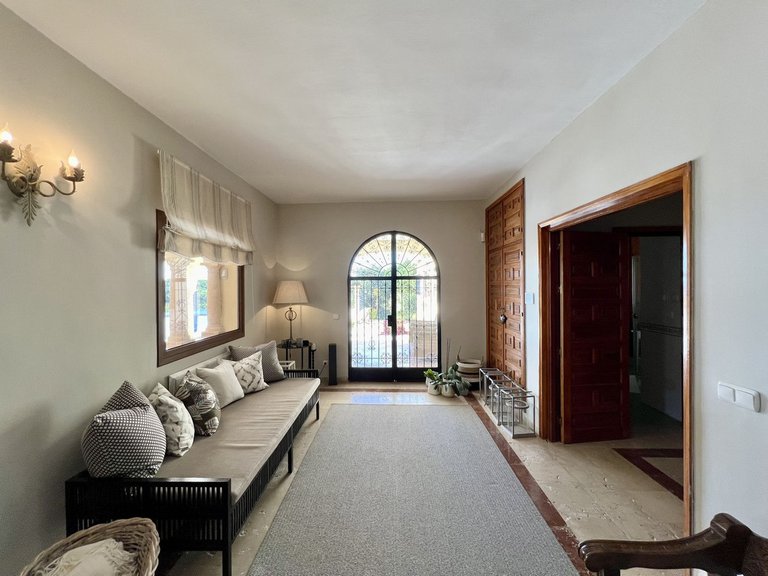 Villa for Sale in Elviria, Malaga 9