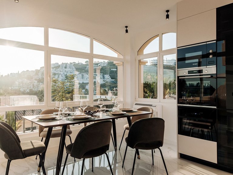 Apartment for Sale in La Quinta, Malaga 3