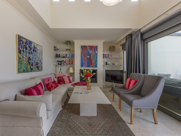 Apartment for Sale in Benahavís, Malaga 10