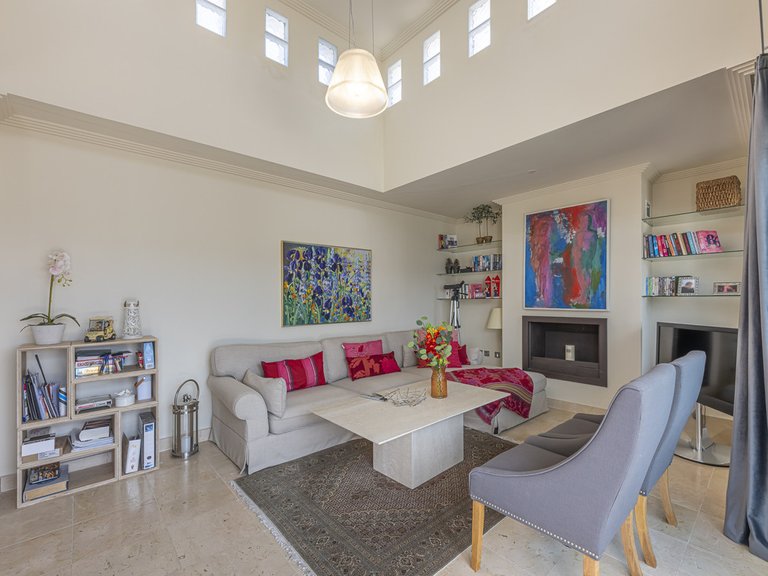 Apartment for Sale in Benahavís, Malaga 11