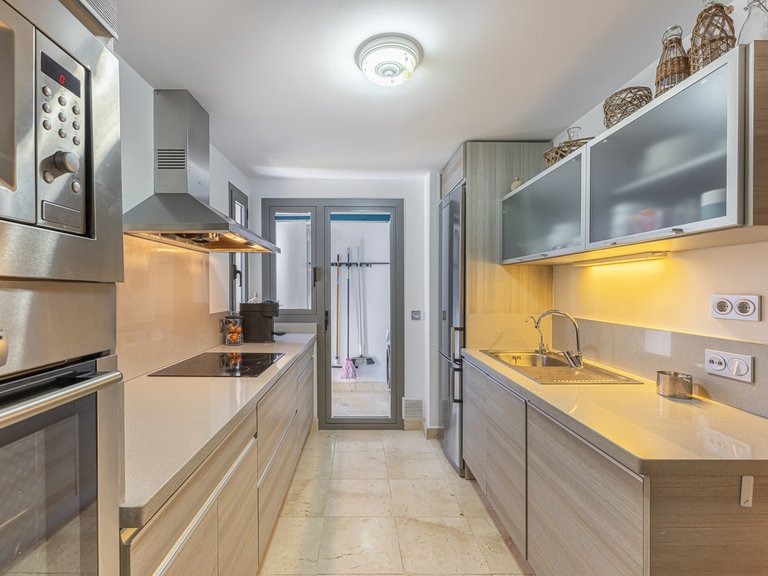 Apartment for Sale in Benahavís, Malaga 13