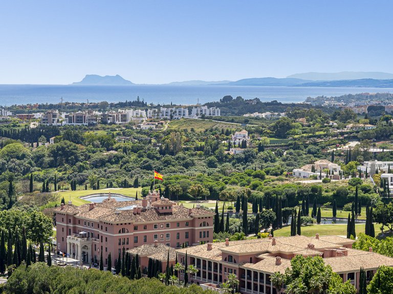 Apartment for Sale in Benahavís, Malaga 2