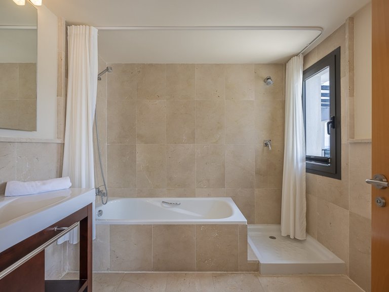 Apartment for Sale in Benahavís, Malaga 23