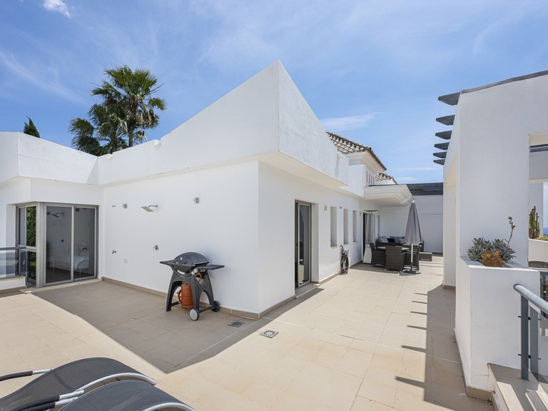 Apartment for Sale in Benahavís, Malaga 27